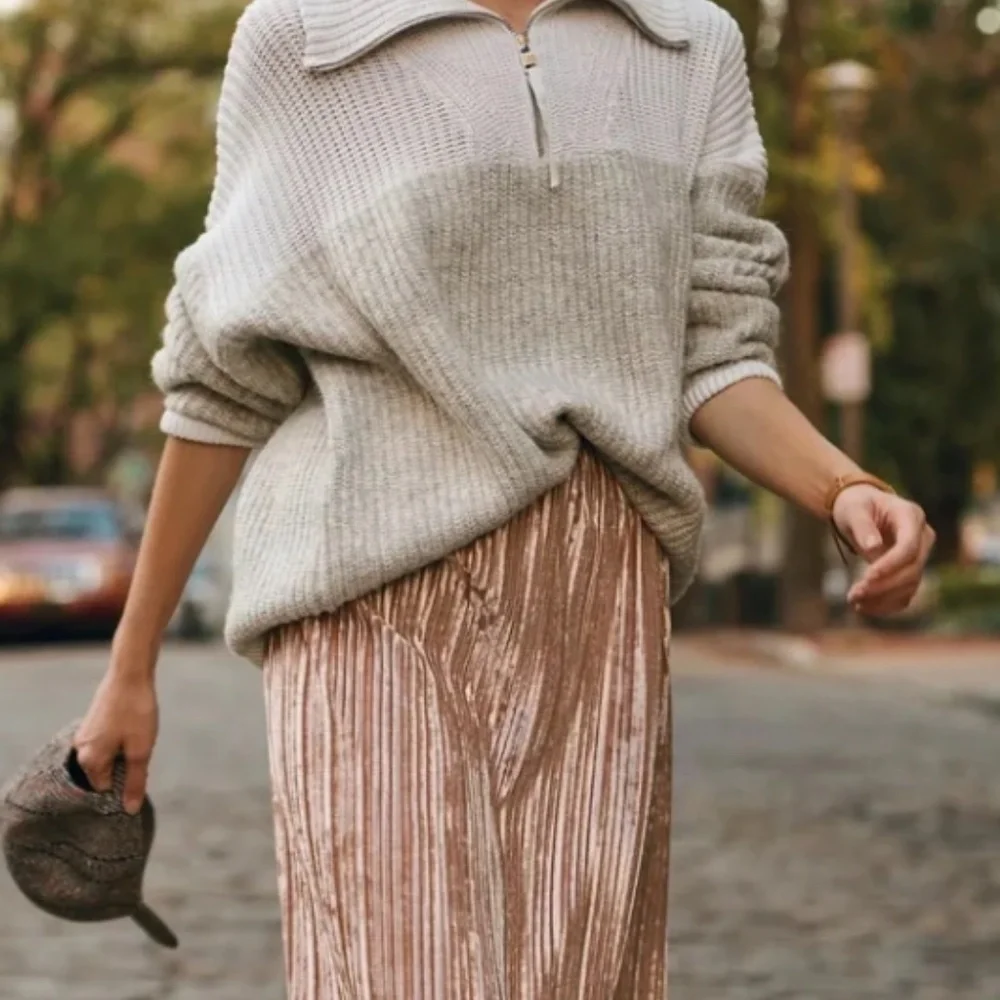 NWT Beyond Yoga Uptown Velvet Skirt - Picture 2 of 5